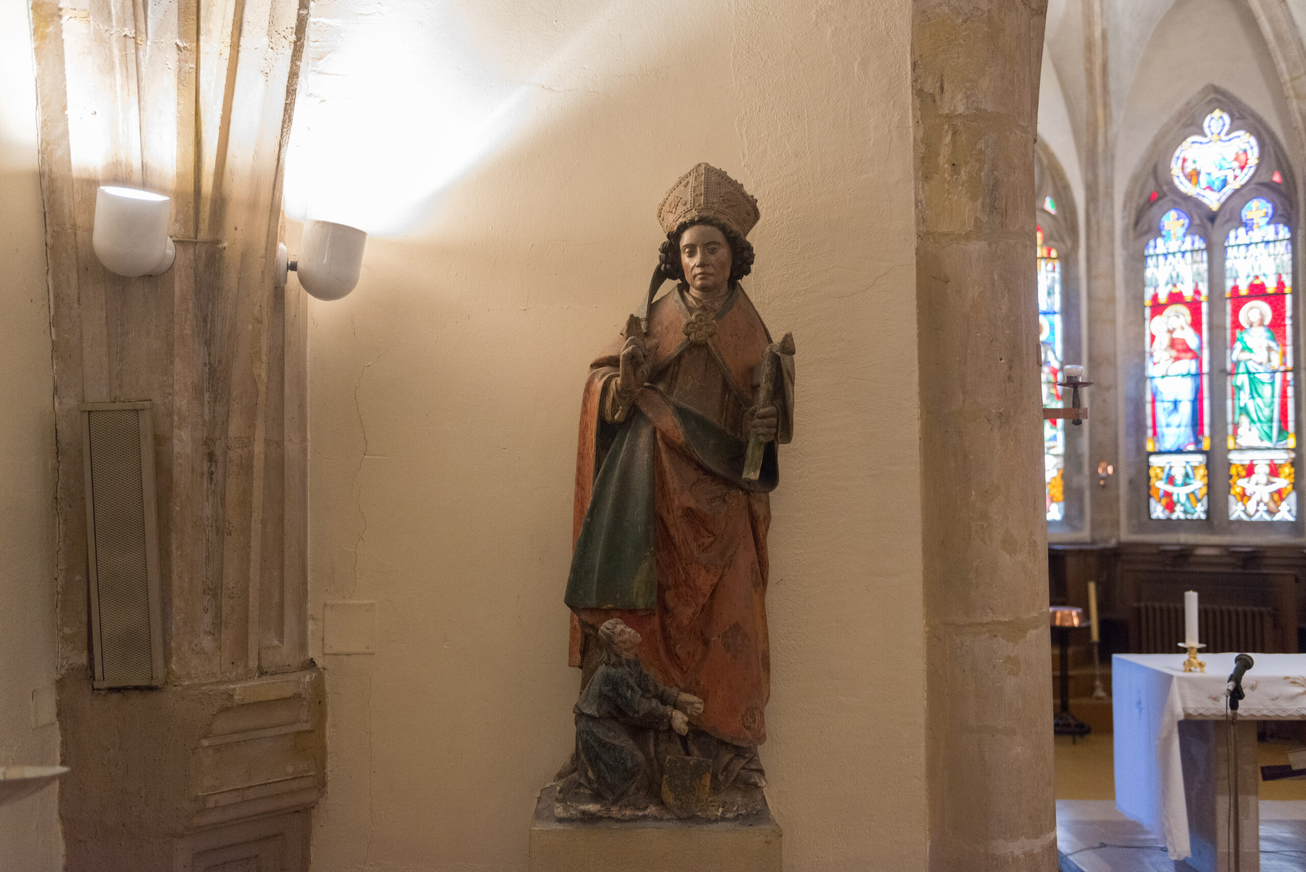 Statue de Saint Melaine
